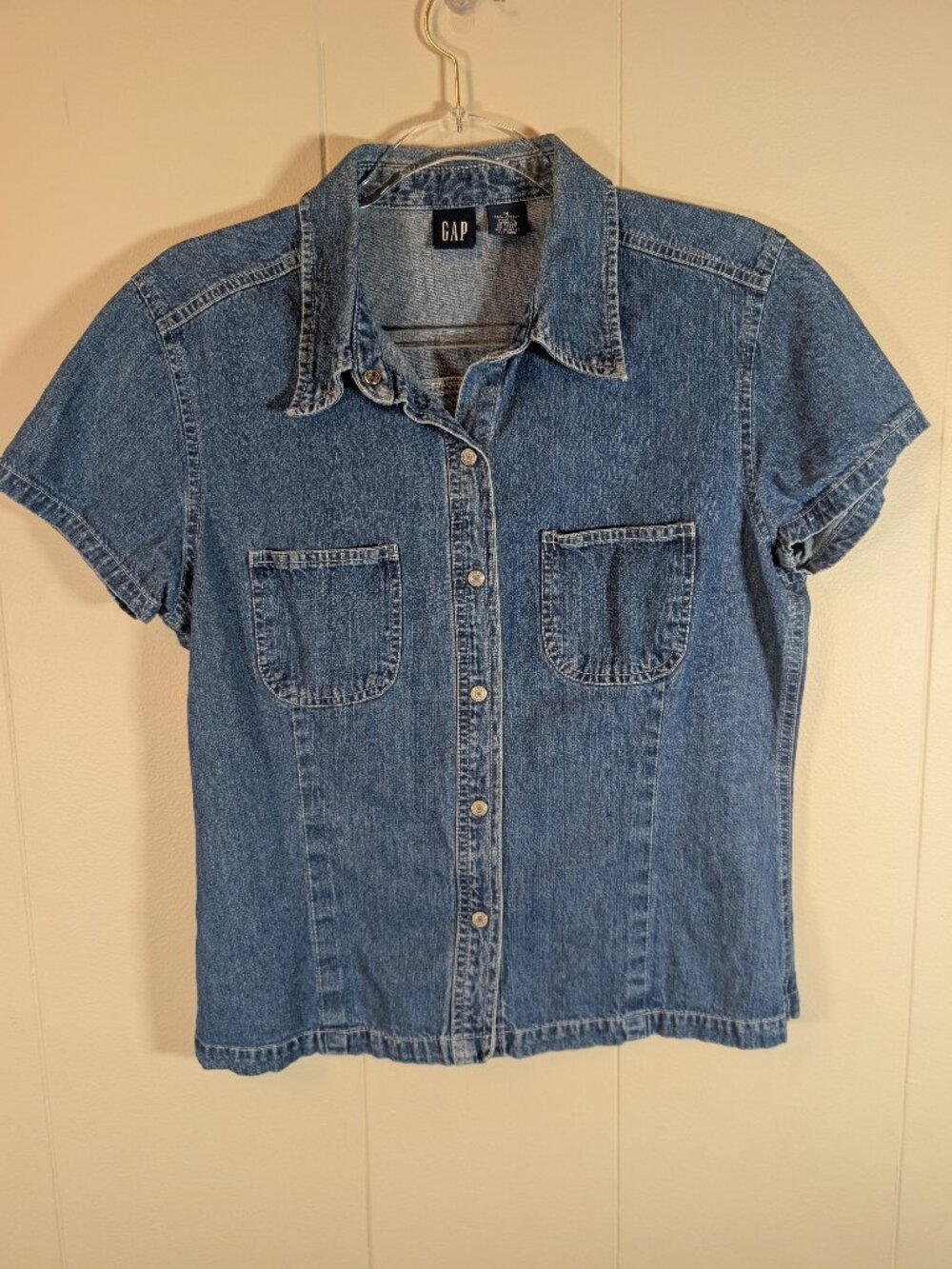 VINTAGE GAP Denim Shirt M 100% Cotton Short Sleeve Button Front 90s Workwear